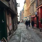 Sous Les Toits D'honfleur Honfleur