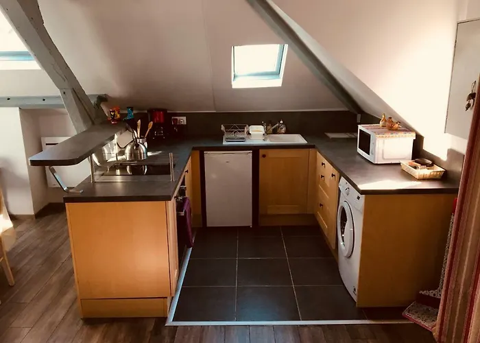 Sous Les Toits D'honfleur Honfleur