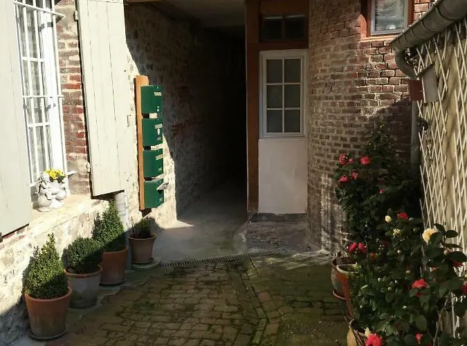 Sous Les Toits D'honfleur Apartament