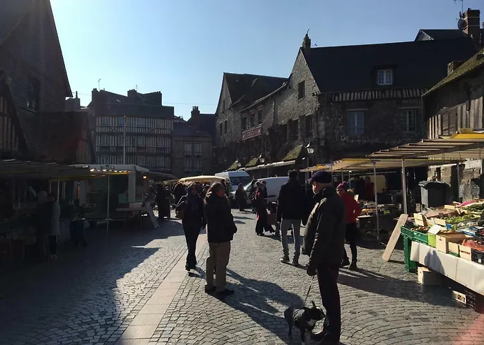 Sous Les Toits D'honfleur * Honfleur