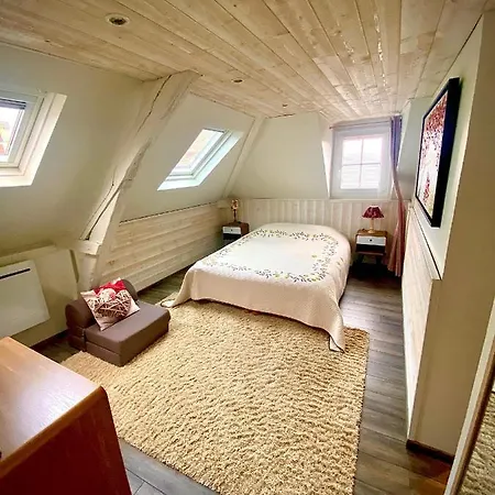 Sous Les Toits D'honfleur Апартаменты