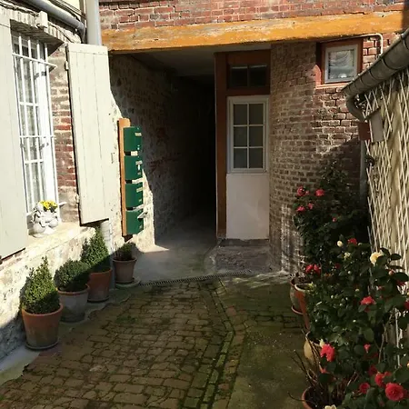 Sous Les Toits D'honfleur アパート