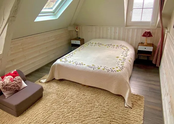 Sous Les Toits D'honfleur Apartment